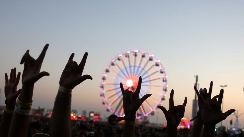 (English) 11 Best Music Festivals Across The World - Urbansurf