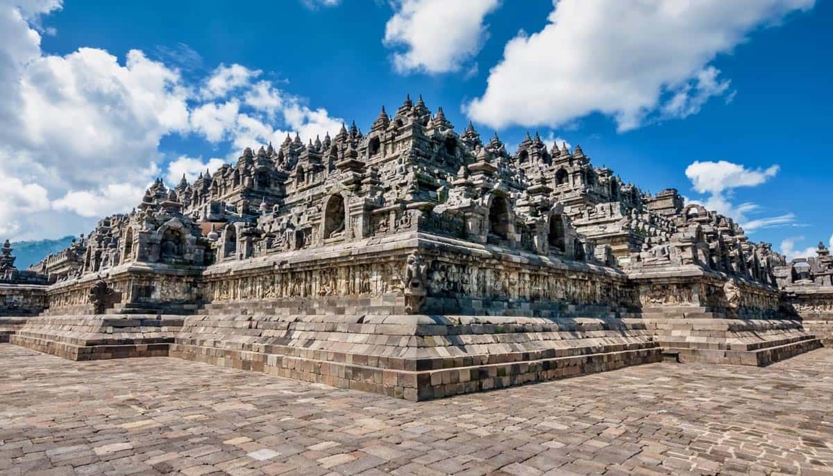 borobudur-indonesia-world-heritage-lovers
