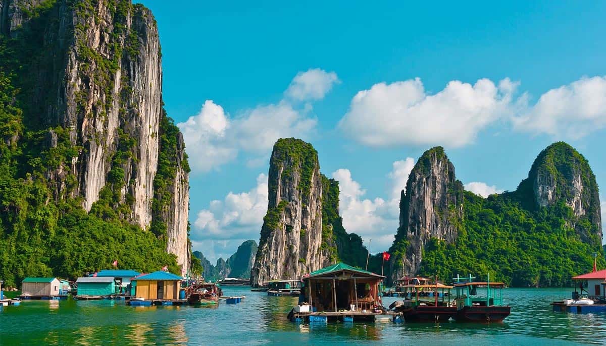 ha-long-bay Places To Visit In Southeast Asia