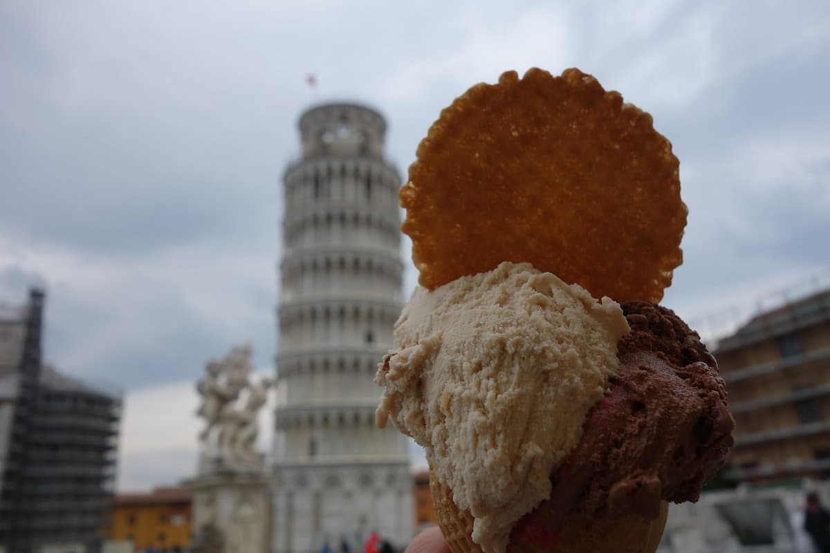 gelato eat in italy